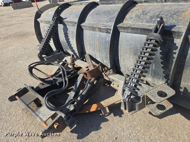 image for item EN8771 2009 Sterling  L-Line dump truck