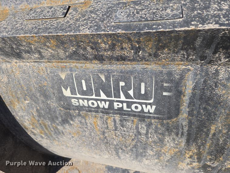 image for item EN8771 2009 Sterling  L-Line dump truck