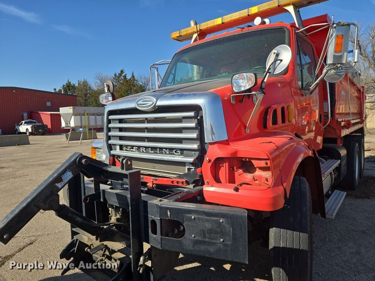 image for item EN8771 2009 Sterling  L-Line dump truck