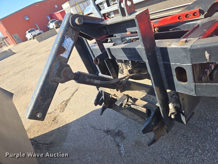 image for item EN8771 2009 Sterling  L-Line dump truck