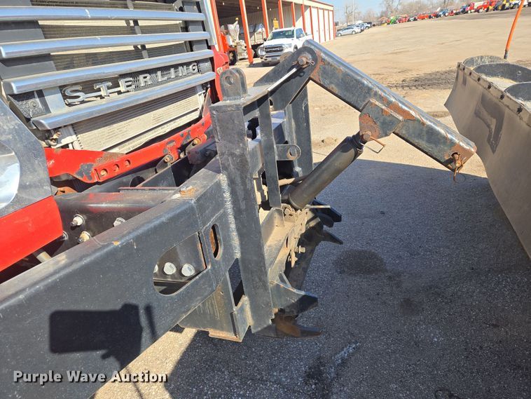 image for item EN8771 2009 Sterling  L-Line dump truck