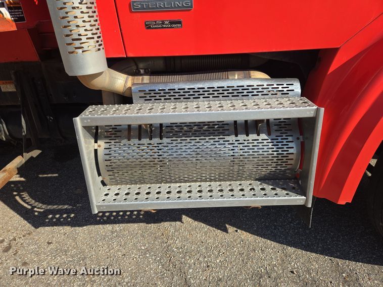 image for item EN8771 2009 Sterling  L-Line dump truck