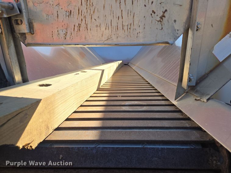 image for item EN8771 2009 Sterling  L-Line dump truck