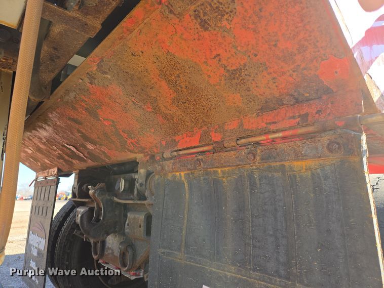 image for item EN8771 2009 Sterling  L-Line dump truck