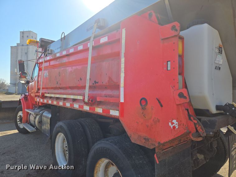 image for item EN8771 2009 Sterling  L-Line dump truck