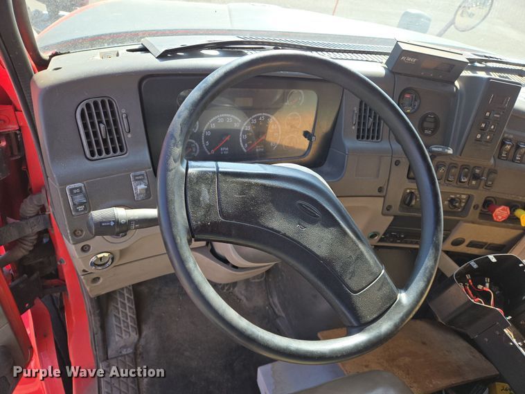 image for item EN8771 2009 Sterling  L-Line dump truck