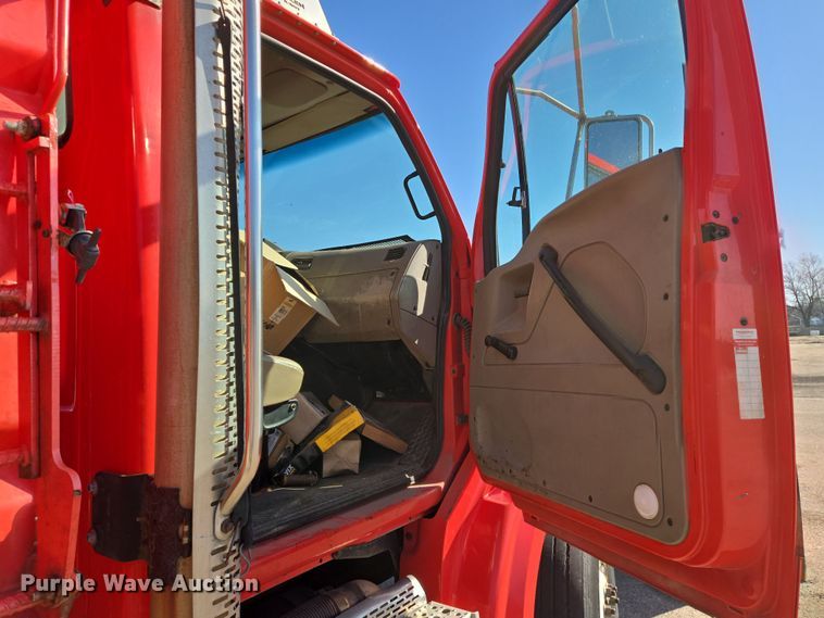 image for item EN8771 2009 Sterling  L-Line dump truck