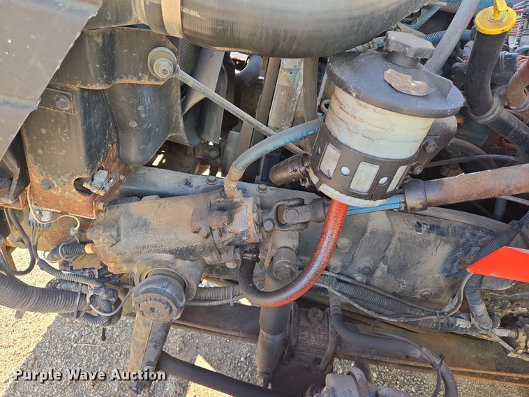 image for item EN8772 2007 International  7400 dump truck