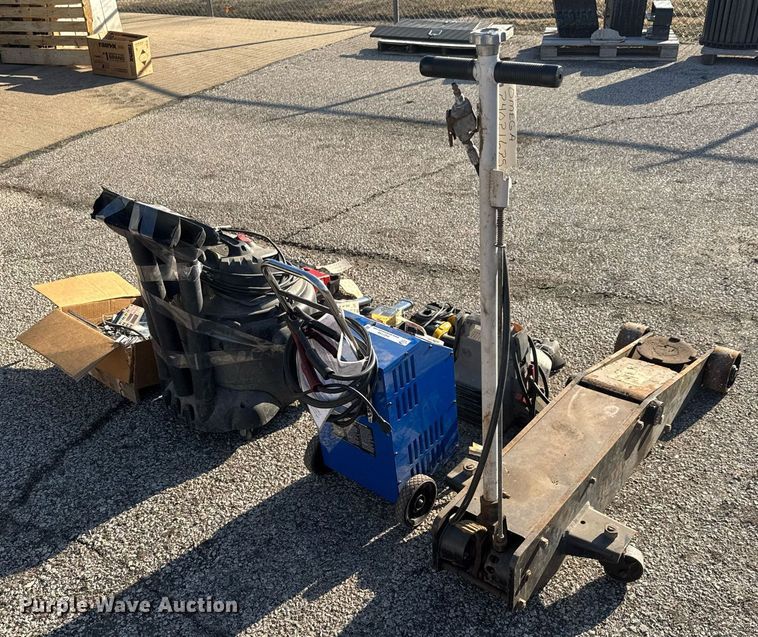 image for item EQ1198 Tools