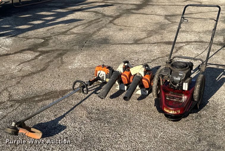 image for item EQ1199 Lawn equipment 