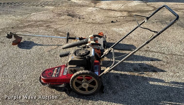 image for item EQ1199 Lawn equipment 