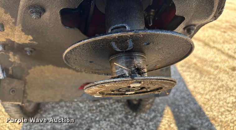 image for item EQ1199 Lawn equipment 