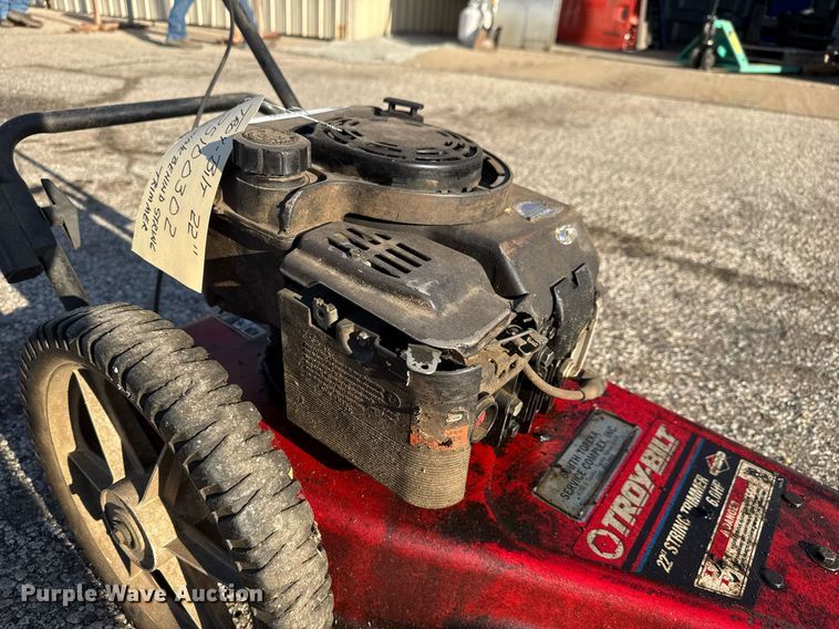 image for item EQ1199 Lawn equipment 