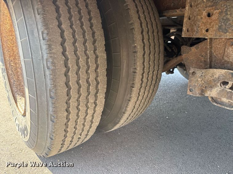 image for item EQ1200 2008 Landoll 345D tilt deck equipment trailer