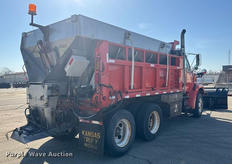 image for item EQ1201 2001 Sterling L7500 dump truck