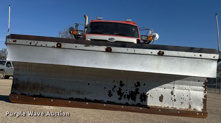 image for item EQ1201 2001 Sterling L7500 dump truck