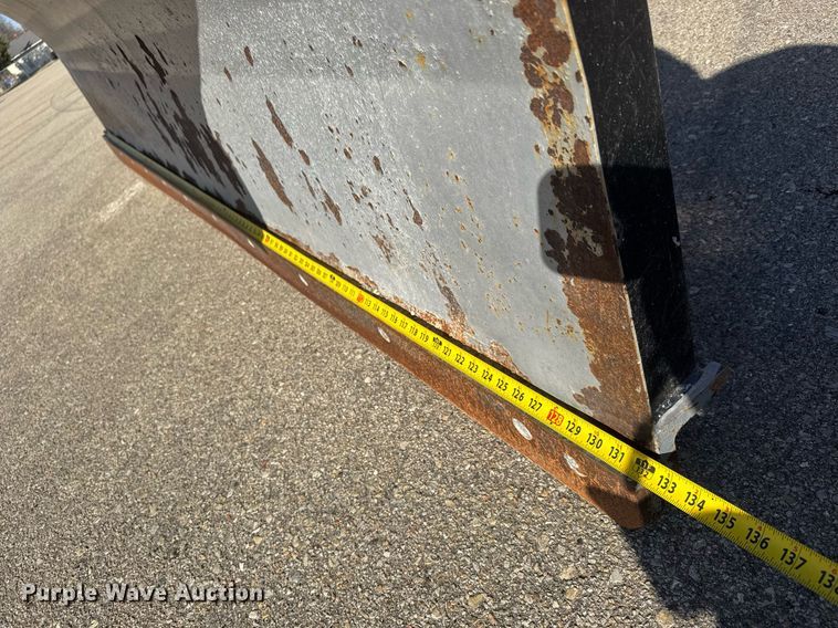 image for item EQ1201 2001 Sterling L7500 dump truck