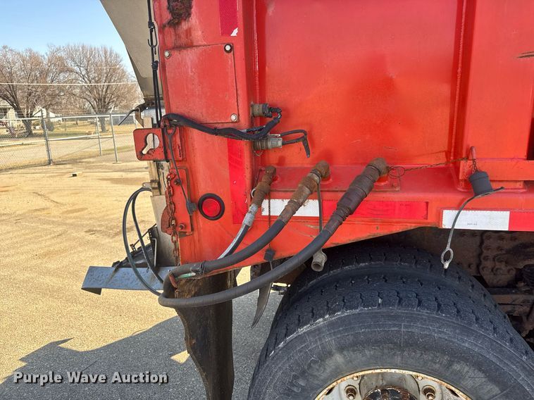 image for item EQ1201 2001 Sterling L7500 dump truck