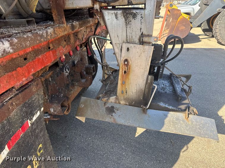 image for item EQ1201 2001 Sterling L7500 dump truck