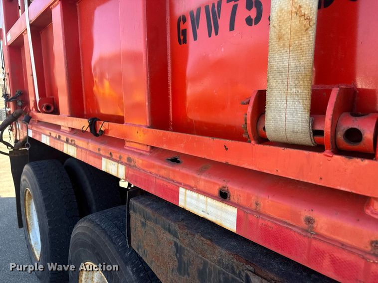 image for item EQ1201 2001 Sterling L7500 dump truck