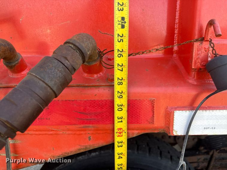 image for item EQ1201 2001 Sterling L7500 dump truck