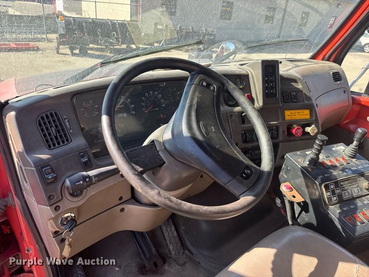 image for item EQ1201 2001 Sterling L7500 dump truck