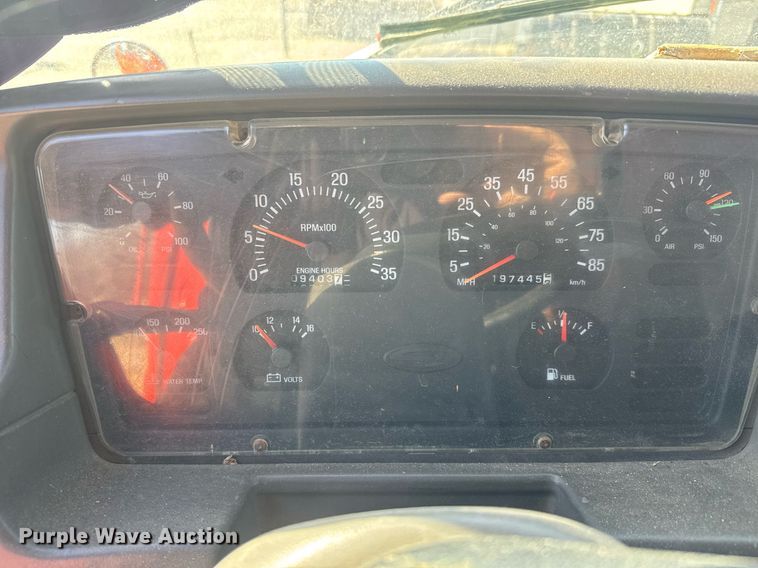 image for item EQ1201 2001 Sterling L7500 dump truck