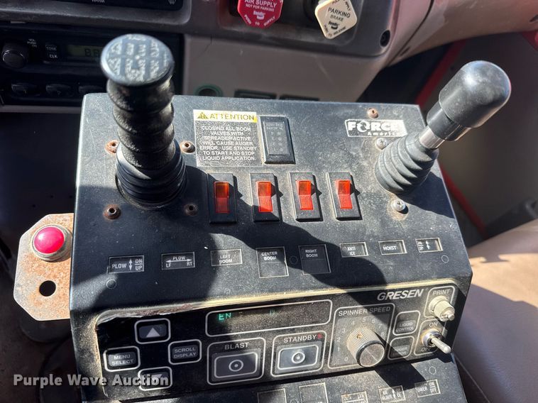 image for item EQ1201 2001 Sterling L7500 dump truck