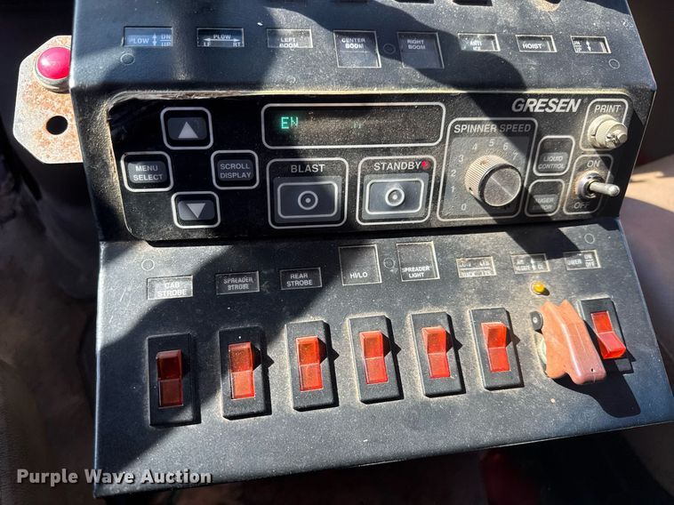 image for item EQ1201 2001 Sterling L7500 dump truck