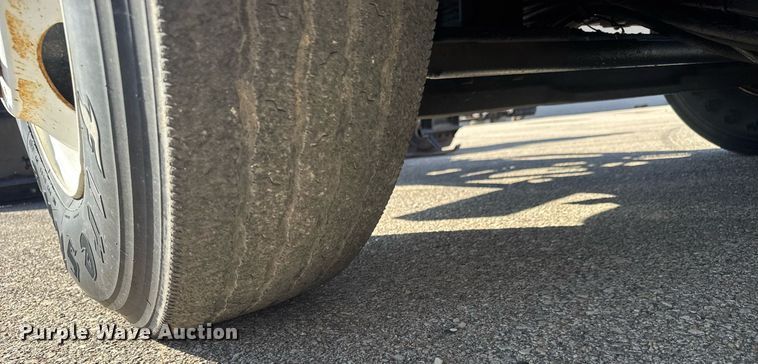 image for item EQ1201 2001 Sterling L7500 dump truck