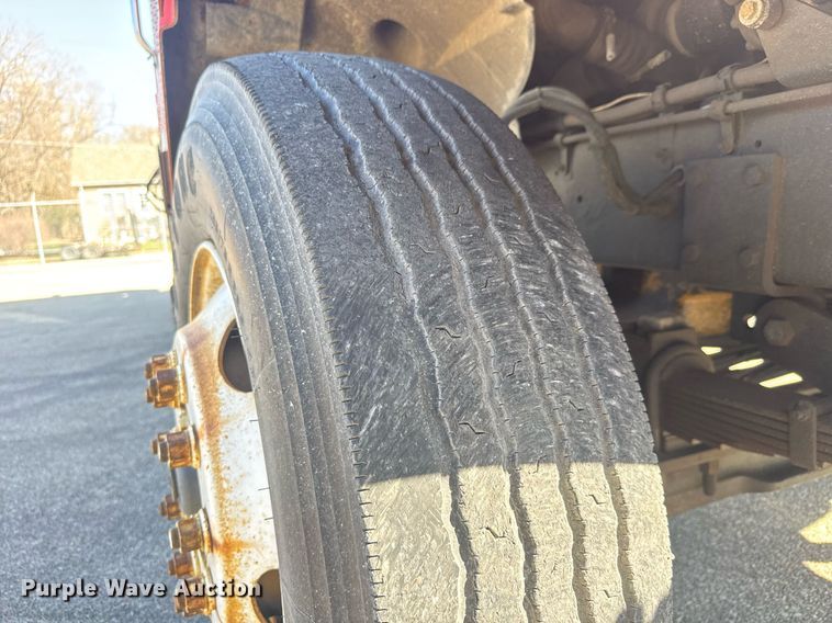 image for item EQ1201 2001 Sterling L7500 dump truck