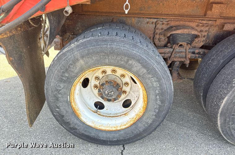 image for item EQ1201 2001 Sterling L7500 dump truck