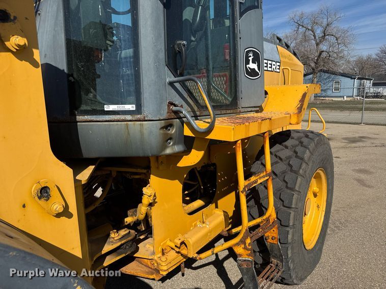 image for item EQ1202 2006 John Deere 444J wheel loader