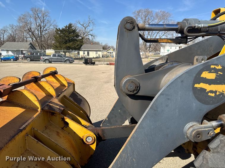 image for item EQ1202 2006 John Deere 444J wheel loader