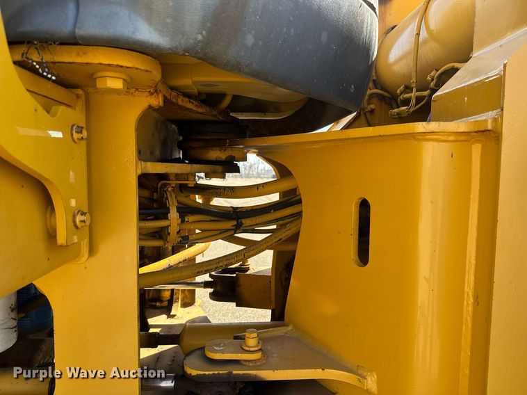 image for item EQ1202 2006 John Deere 444J wheel loader