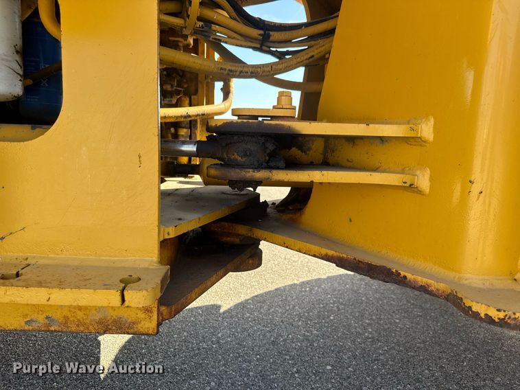 image for item EQ1202 2006 John Deere 444J wheel loader