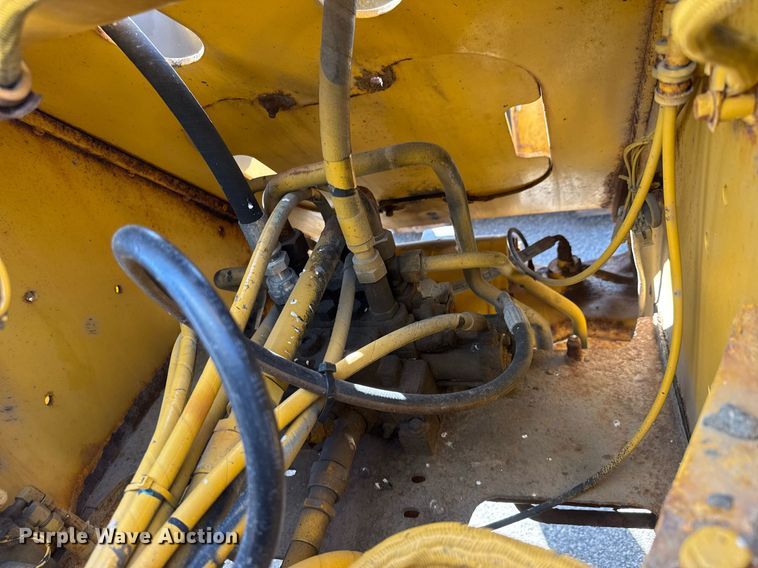 image for item EQ1202 2006 John Deere 444J wheel loader