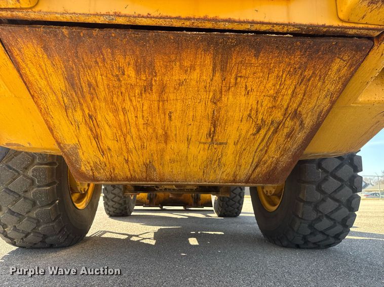 image for item EQ1202 2006 John Deere 444J wheel loader