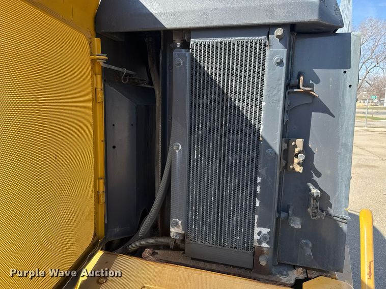 image for item EQ1202 2006 John Deere 444J wheel loader