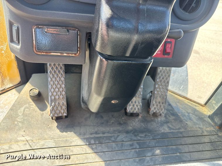 image for item EQ1202 2006 John Deere 444J wheel loader