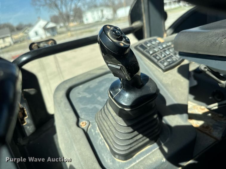 image for item EQ1202 2006 John Deere 444J wheel loader