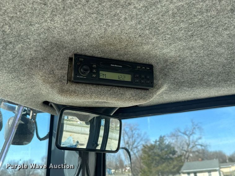 image for item EQ1202 2006 John Deere 444J wheel loader