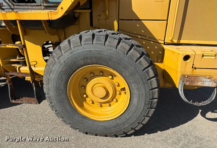 image for item EQ1202 2006 John Deere 444J wheel loader