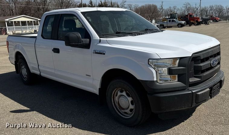 image for item EQ1204 2015 Ford F150 SuperCab pickup truck