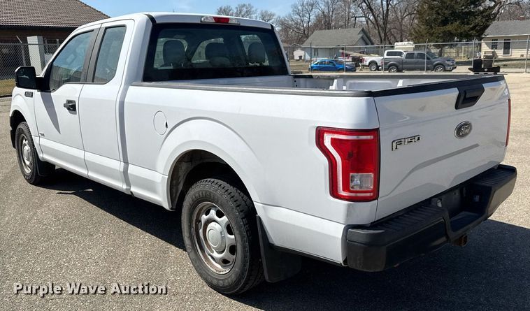 image for item EQ1204 2015 Ford F150 SuperCab pickup truck
