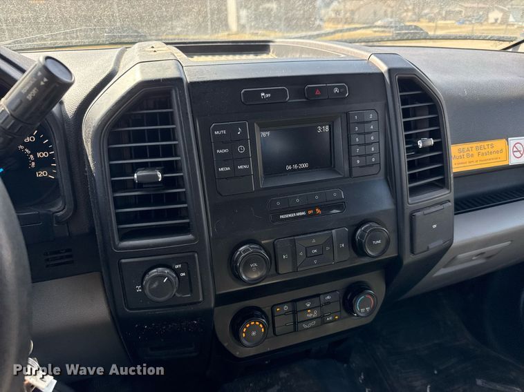 image for item EQ1204 2015 Ford F150 SuperCab pickup truck