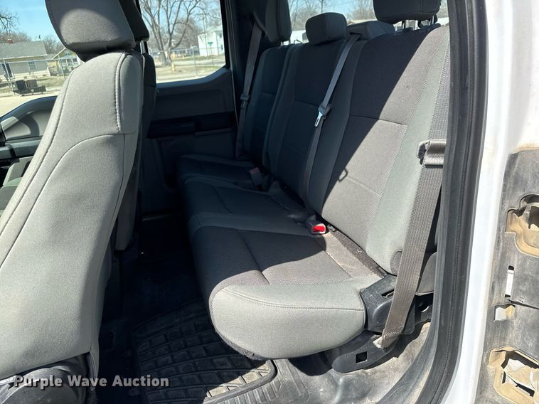 image for item EQ1204 2015 Ford F150 SuperCab pickup truck