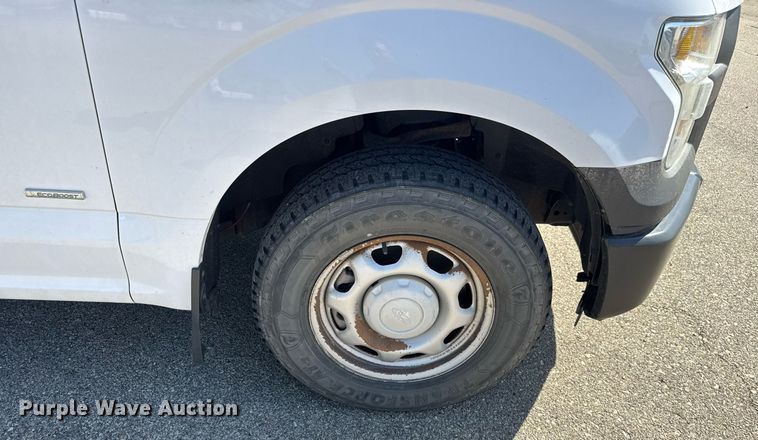 image for item EQ1204 2015 Ford F150 SuperCab pickup truck