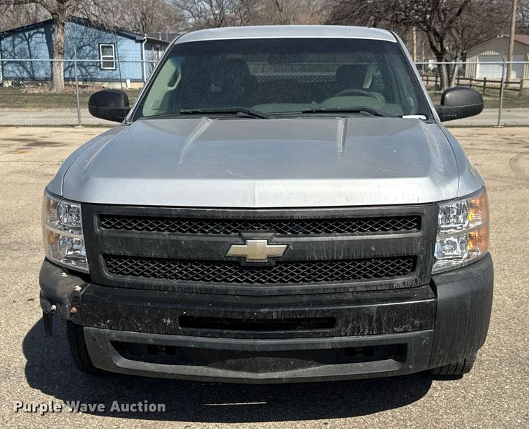 image for item EQ1205 2010 Chevrolet Silverado 1500 Ext. Cab pickup truck