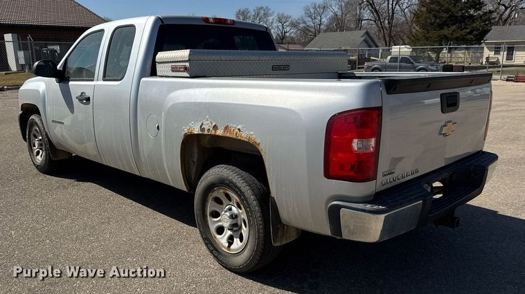 image for item EQ1205 2010 Chevrolet Silverado 1500 Ext. Cab pickup truck